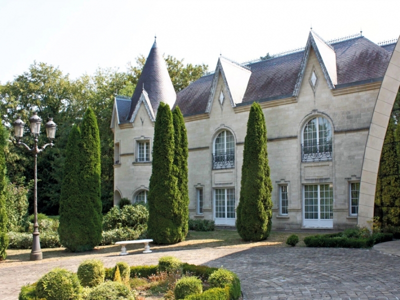 Castle For Sale, CAULLERY, 59191, FRANCE