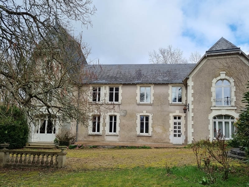 Maison De Maître For Sale, Montval sur Loire, 72500, FRANCE