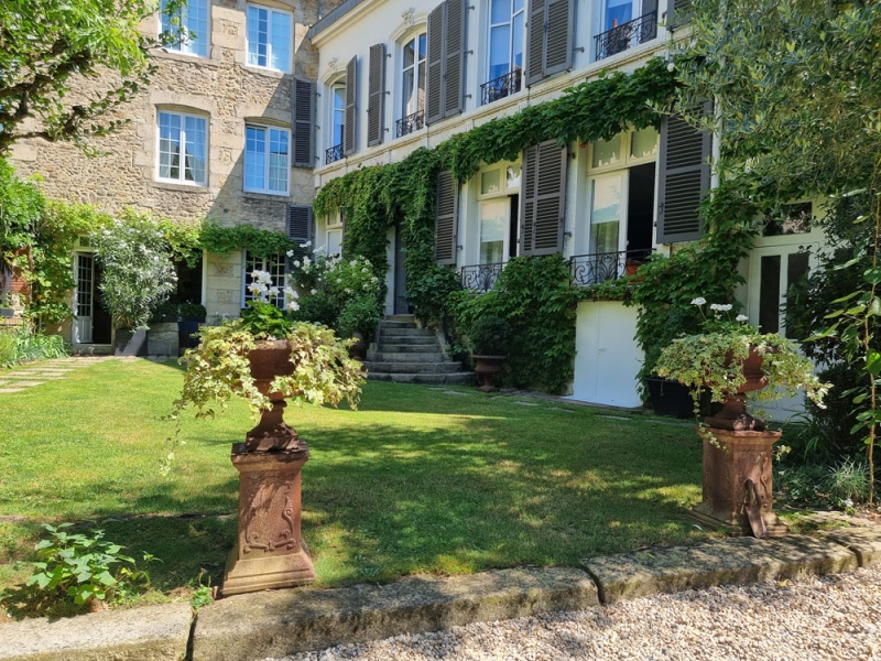 Town House For Sale, ALENCON, 61000, FRANCE