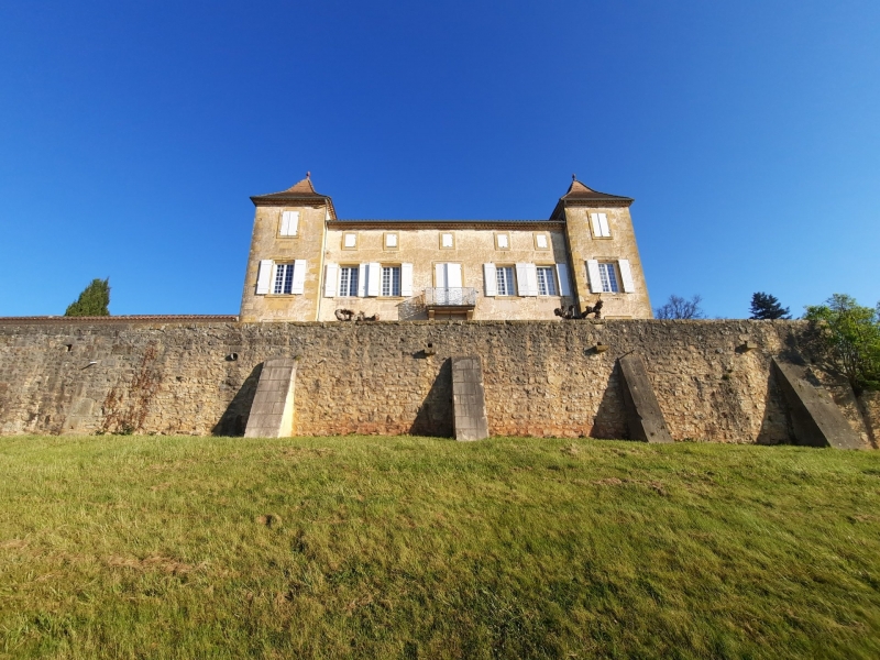 Castle For Sale, MONFLANQUIN, 47150, FRANCE