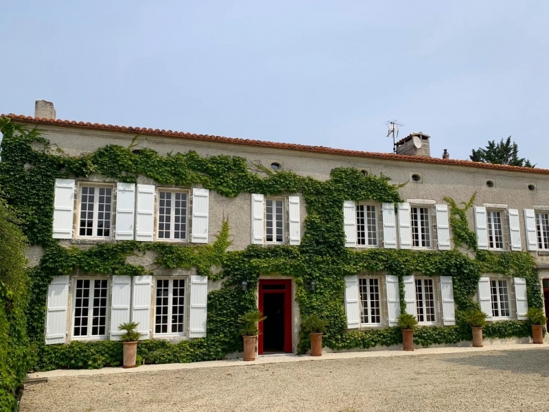 Manor House For Sale, ANGOULEME, 16000, FRANCE