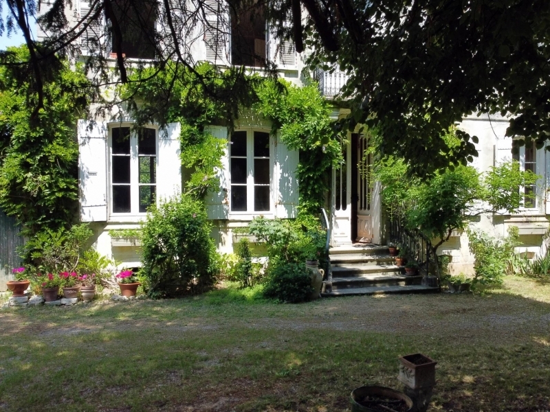Maison De Maître For Sale, LA ROCHELLE, 17000, FRANCE