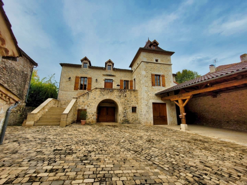 Village House For Sale, Luzech, 46140, FRANCE