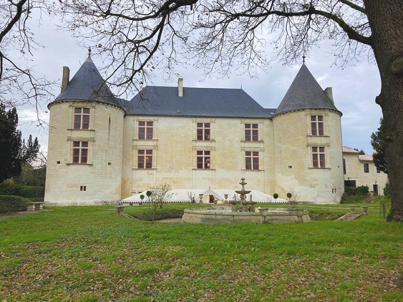 Castle For Sale, Poitiers, 86000, FRANCE