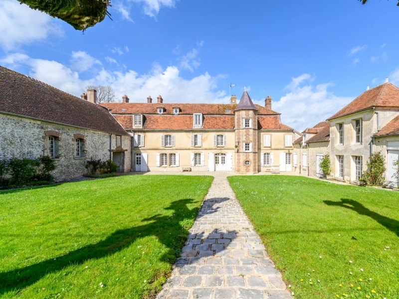 Manor House For Sale, LA CHAPELLE-MOUTILS, 77320, FRANCE