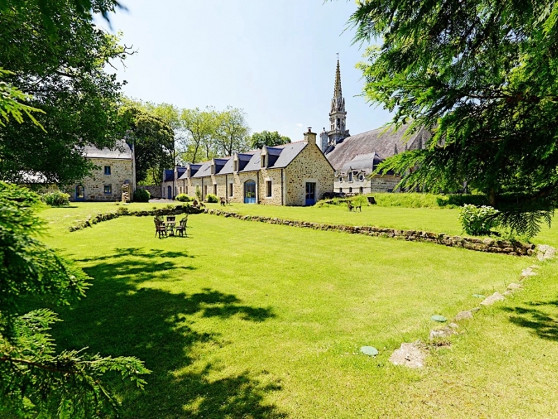 Manor House For Sale, LANDUDAL, 29510, FRANCE