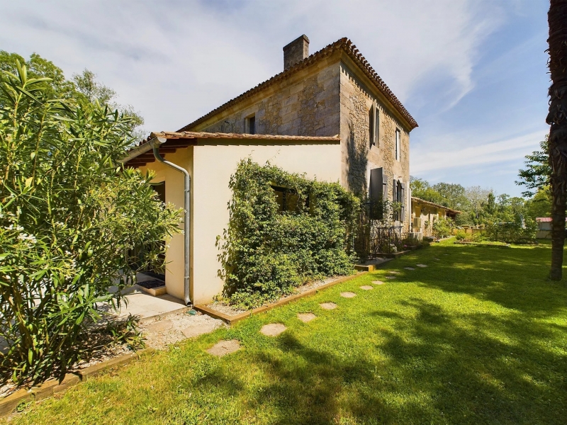 Manor House For Sale, LIBOURNE, 33500, FRANCE