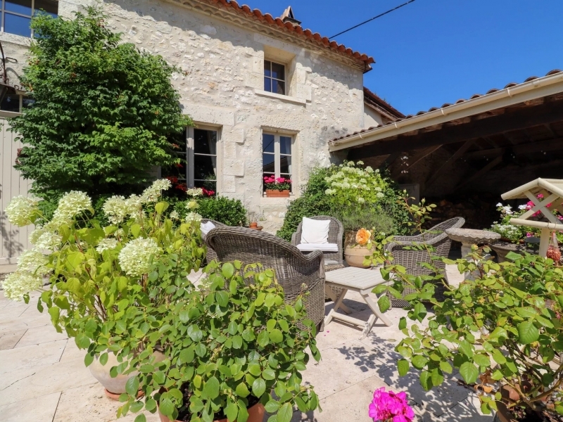 Farmhouse For Sale, TAILLECAVAT, 33580, FRANCE