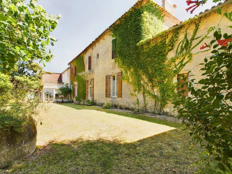 Domaine For Sale, PINEUILH, 33220, FRANCE
