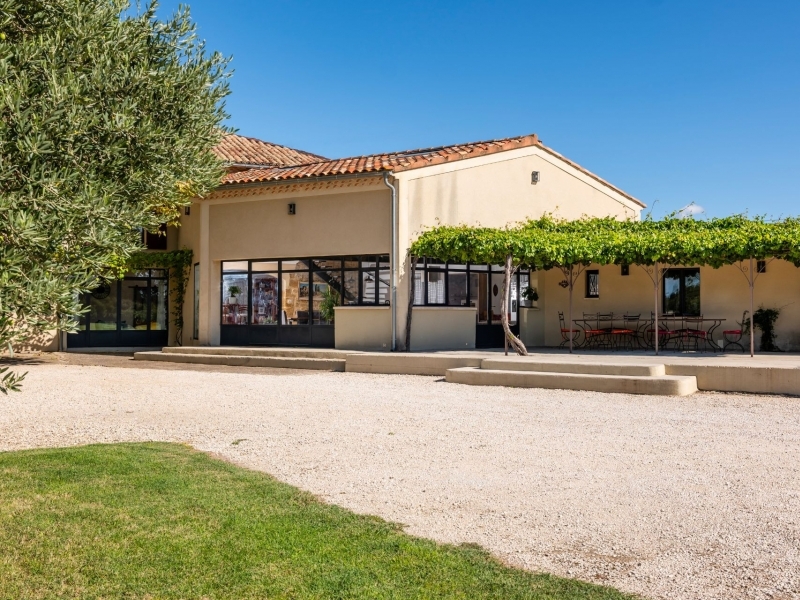 Provençal Farmhouse For Sale, Pernes-les-Fontaines, 84210, FRANCE