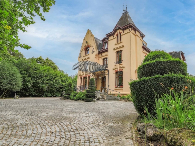 Manor House For Sale, CAMBRAI, 59400, FRANCE