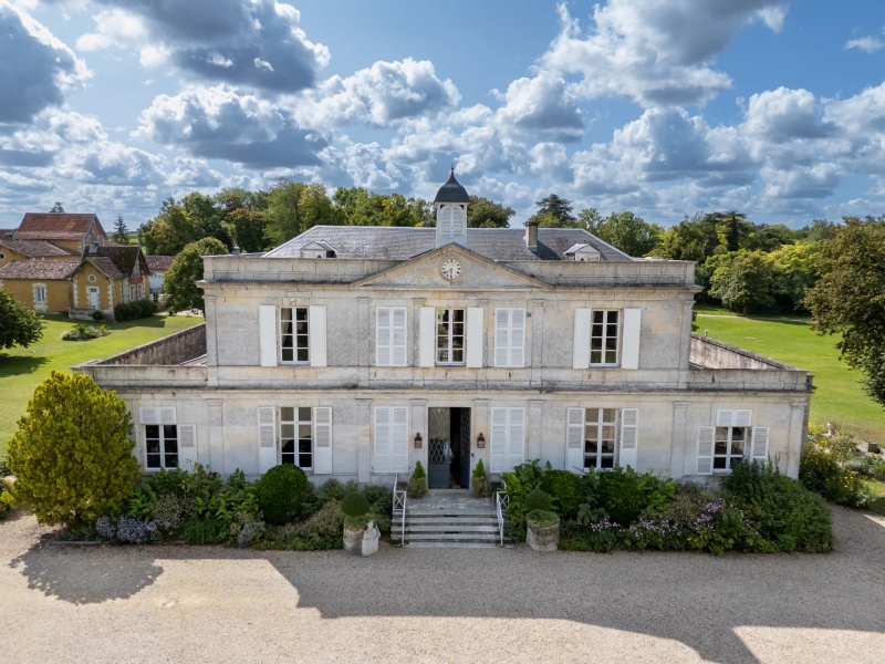 Castle For Sale, COGNAC, 16100, FRANCE