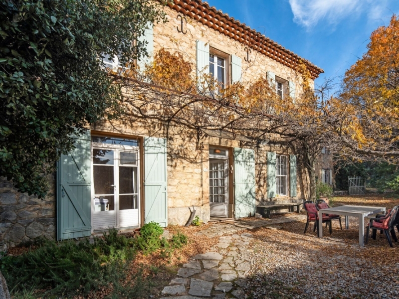 Provençal Farmhouse For Sale, Lafare, 84190, FRANCE