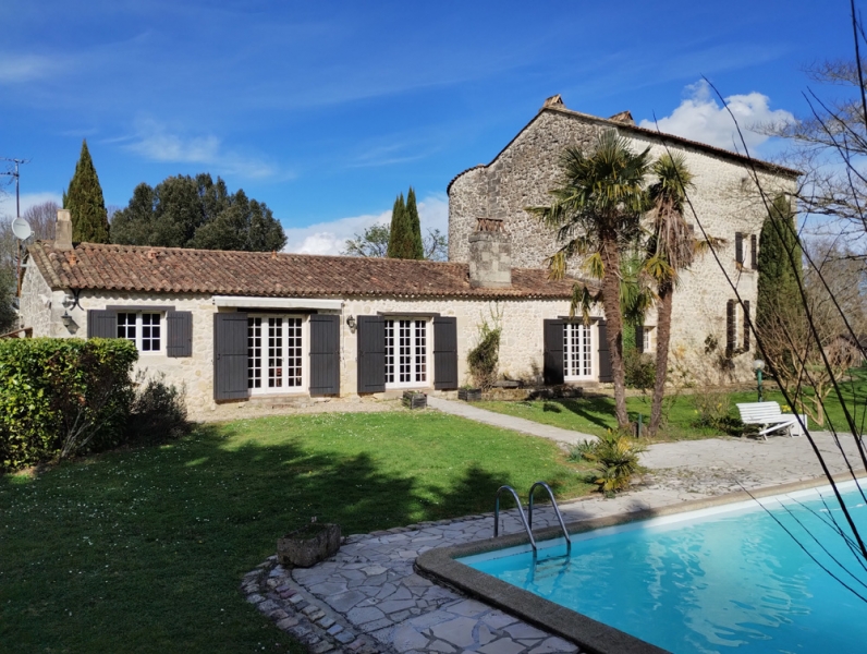 Village House For Sale, BORDEAUX, 33000, FRANCE