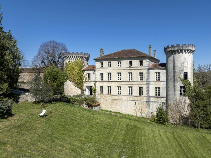 Castle For Sale, ANGOULEME, 16000, FRANCE