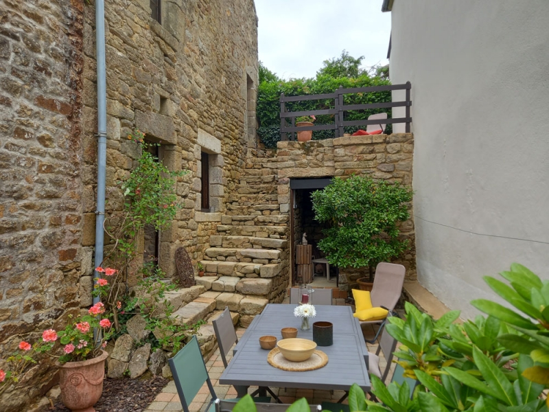Village House For Sale, AURAY, 56400, FRANCE