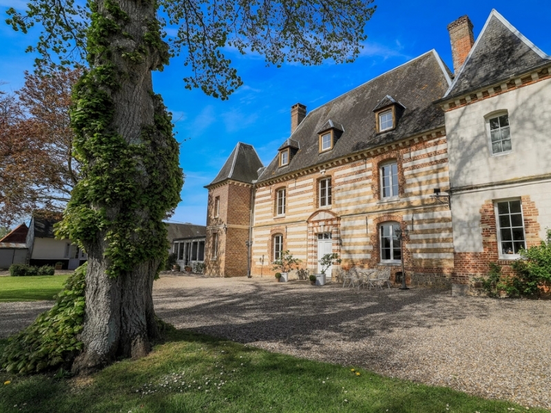 Manor House For Sale, NOYELLES-SUR-MER, 80860, FRANCE