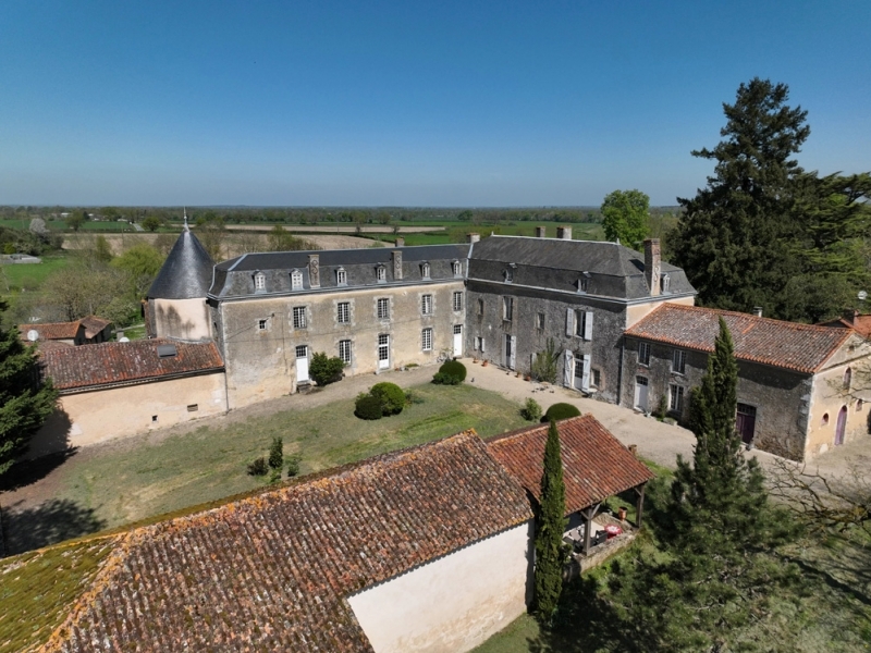 Castle For Sale, POMPAIRE, 79200, FRANCE