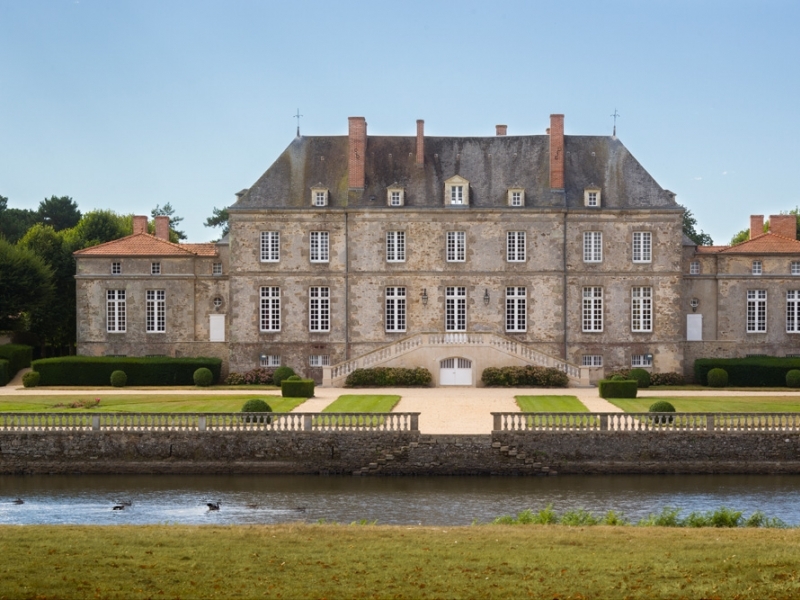 Castle For Sale, LA ROCHE SUR YON, 85000, FRANCE