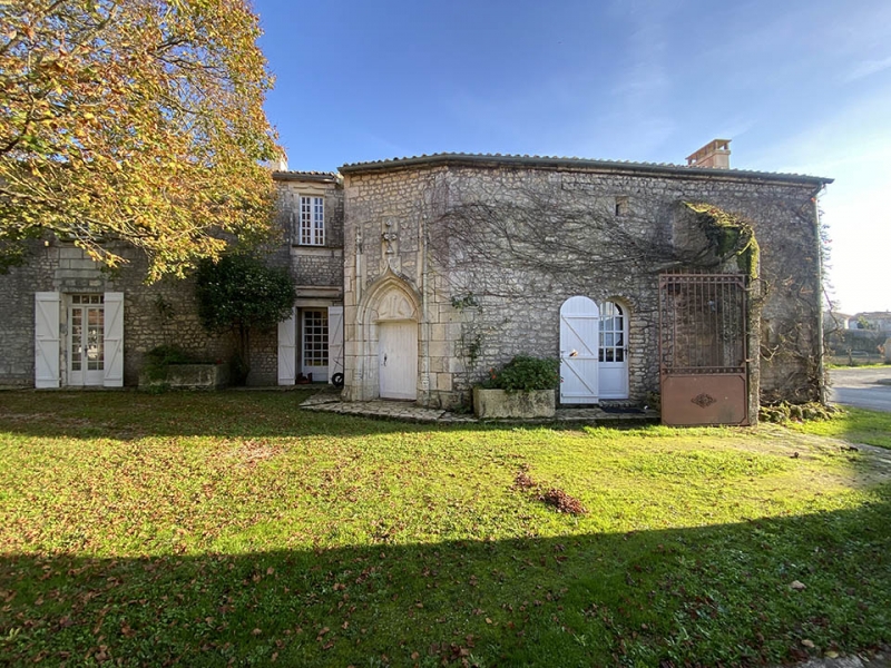 Manor House For Sale, royan, 17100, FRANCE