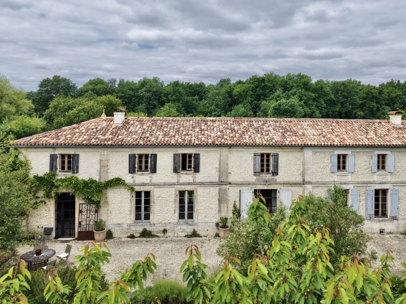 Maison De Maître For Sale, MESSAC, 17130, FRANCE