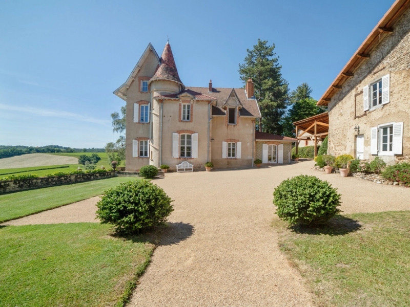 Manor House For Sale, THIERS, 63300, FRANCE