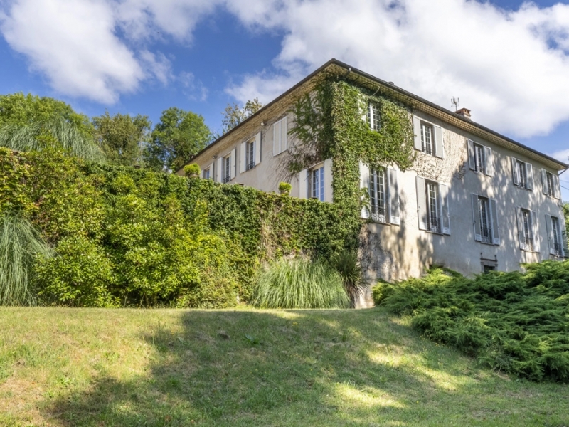 Castle For Sale, SAINT-VERAND, 38160, FRANCE