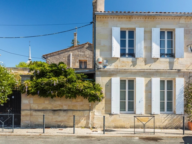 Village House For Sale, BLANQUEFORT, 33290, FRANCE