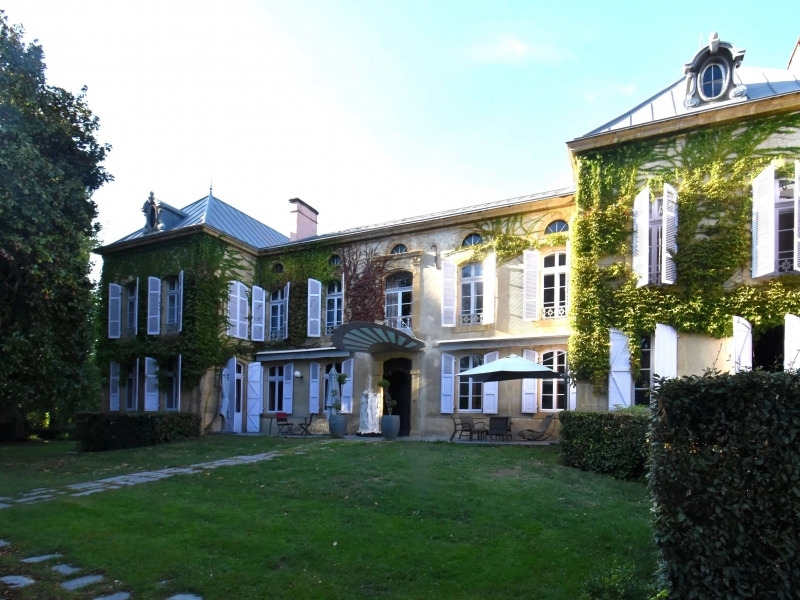 Manor House For Sale, VILLECOMTAL-SUR-ARROS, 32730, FRANCE
