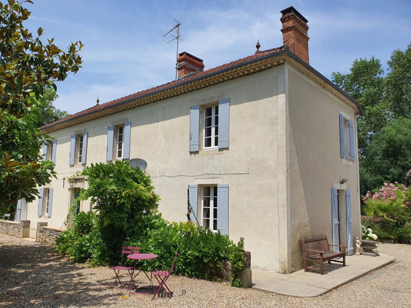 Property For Sale, SAUVETERRE-DE-GUYENNE, 33540, FRANCE