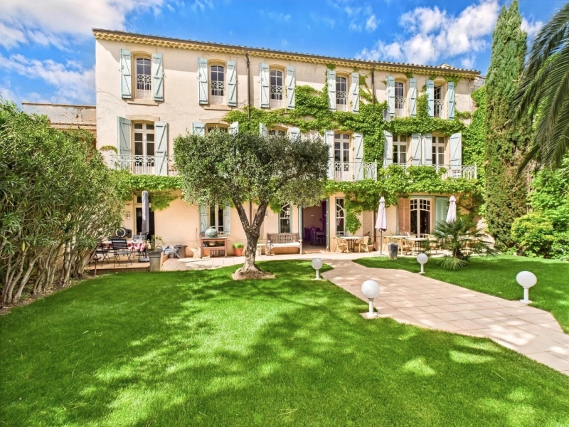 Maison De Maître For Sale, LEZIGNAN-CORBIERES, 11200, FRANCE