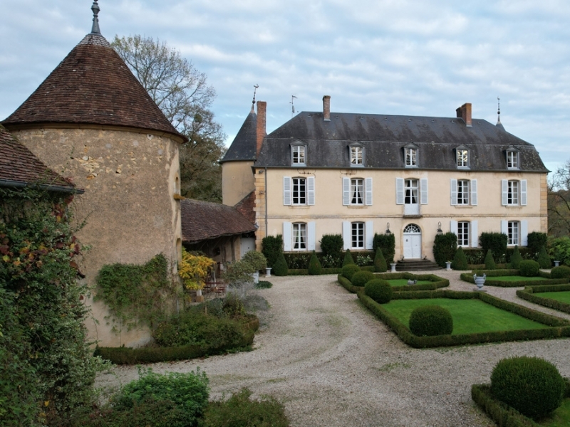 Castle For Sale, NEVERS, 58000, FRANCE