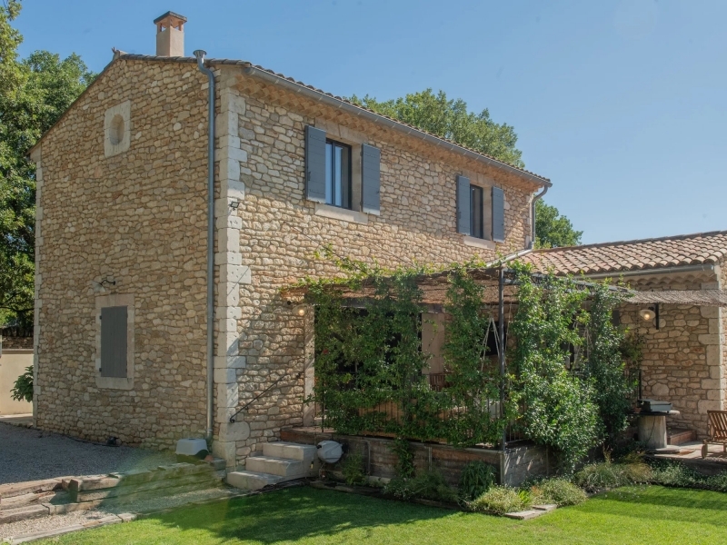 Provençal Farmhouse For Sale, SAINT-PANTALEON, 84220, FRANCE