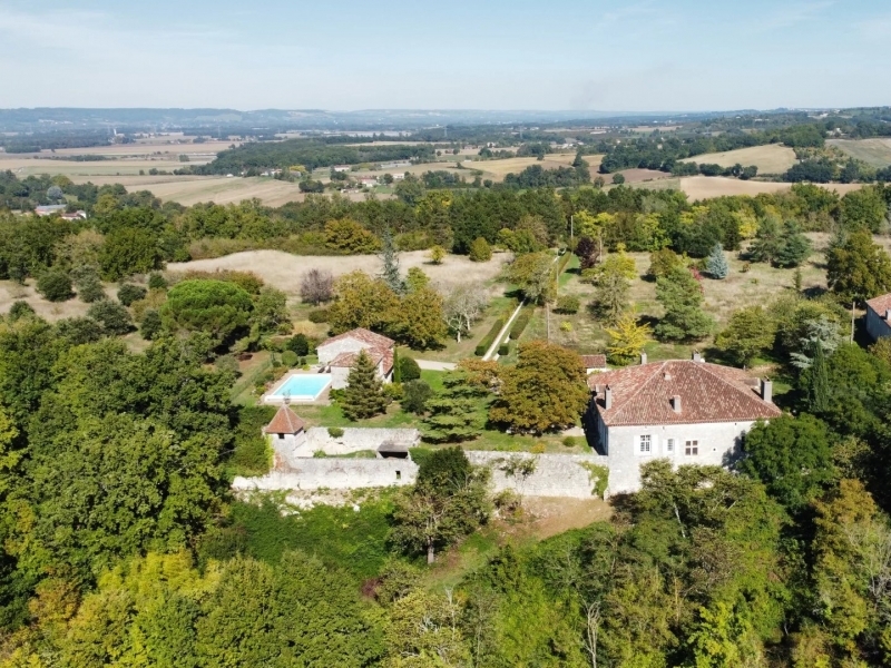 Manor House For Sale, FREGIMONT, 47360, FRANCE