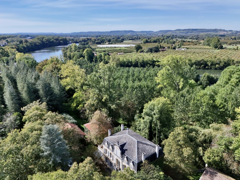 Castle For Sale, Villeneuve sur lot, 47300, FRANCE