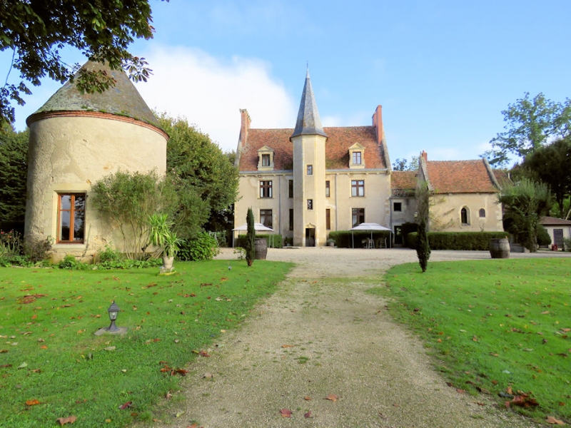 Castle For Sale, Nevers, 58100, FRANCE