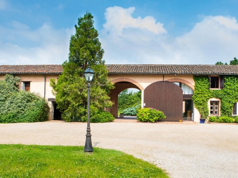 Farmhouse For Sale, CHATILLON-SUR-CHALARONNE, 01400, FRANCE