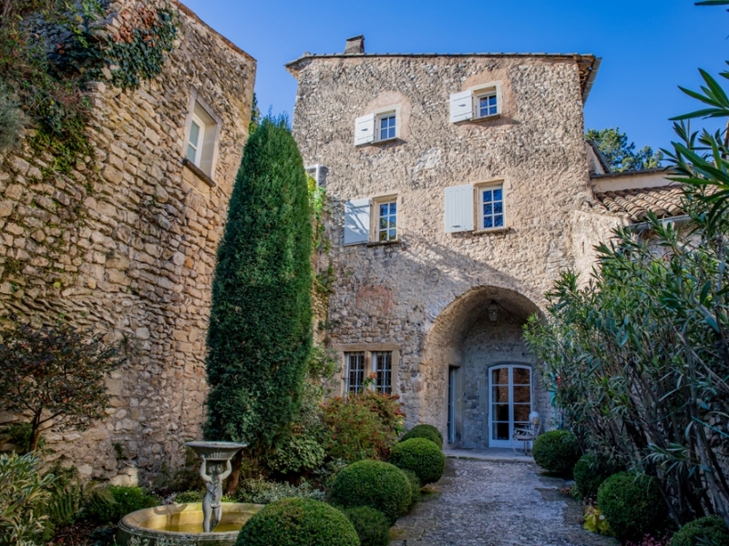 Village House For Sale, Vaison La Romaine, 84110, FRANCE
