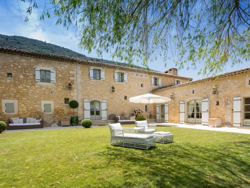 Farmhouse For Sale, Bonnieux, 84480, FRANCE