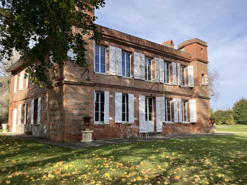 Castle For Sale, FONTENILLES, 31470, FRANCE