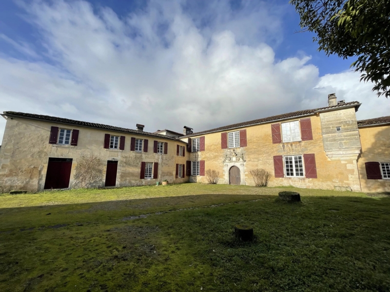 Country House For Sale, CHATEAUBERNARD, 16100, FRANCE