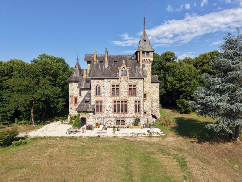 Castle For Sale, MAYENNE, 53100, FRANCE