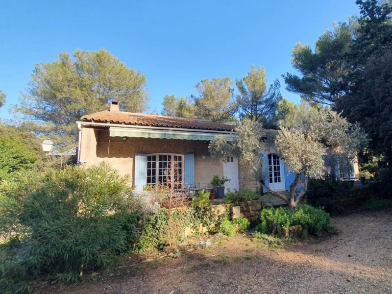 Property For Sale, SALON-DE-PROVENCE, 13300, FRANCE