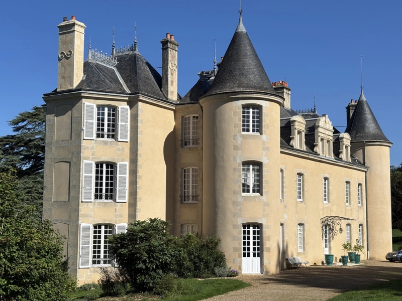 Castle For Sale, POITIERS, 86000, FRANCE