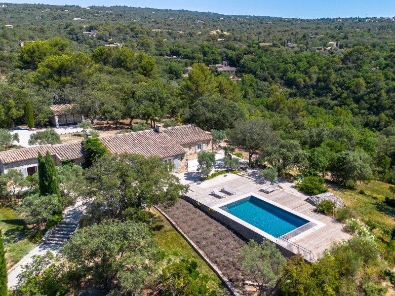 Provençal Farmhouse For Sale, GORDES, 84220, FRANCE