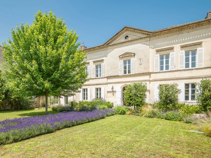 Maison De Maître For Sale, IZON, 33450, FRANCE