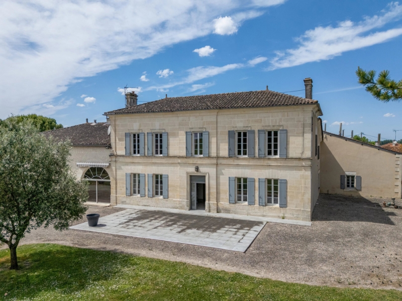 Maison De Maître For Sale, ARCHIAC, 17520, FRANCE