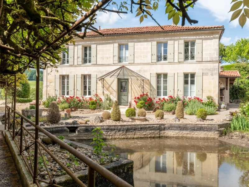 Manor House For Sale, JONZAC, 17500, FRANCE