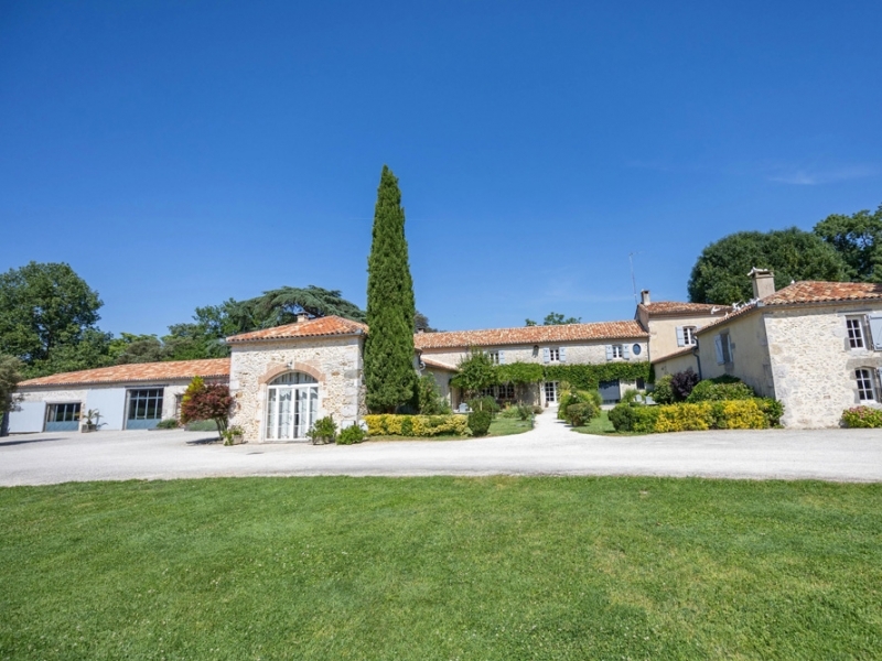Manor House For Sale, AGEN, 47000, FRANCE