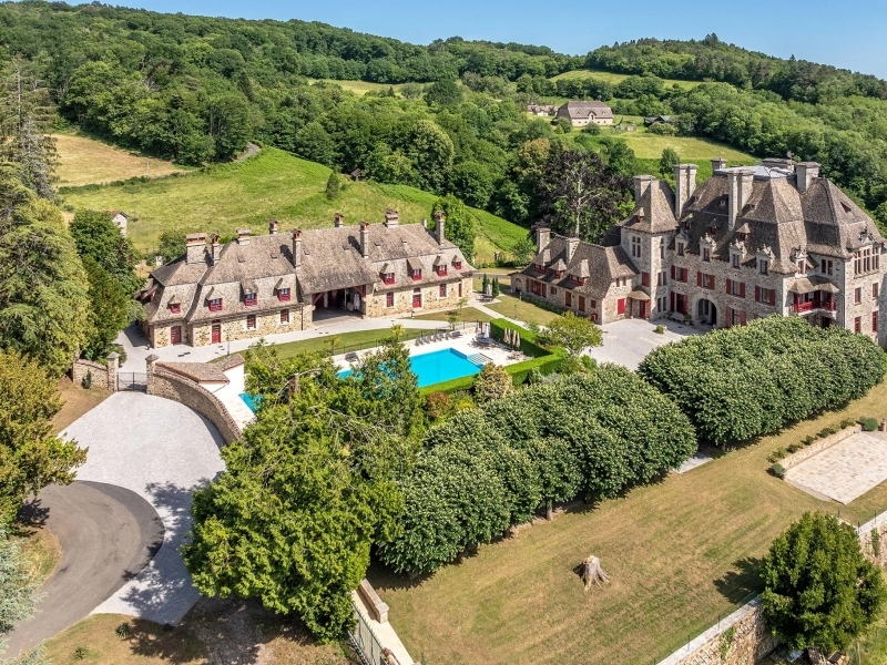 Castle For Sale, BEAULIEU-SUR-DORDOGNE, 19120, FRANCE